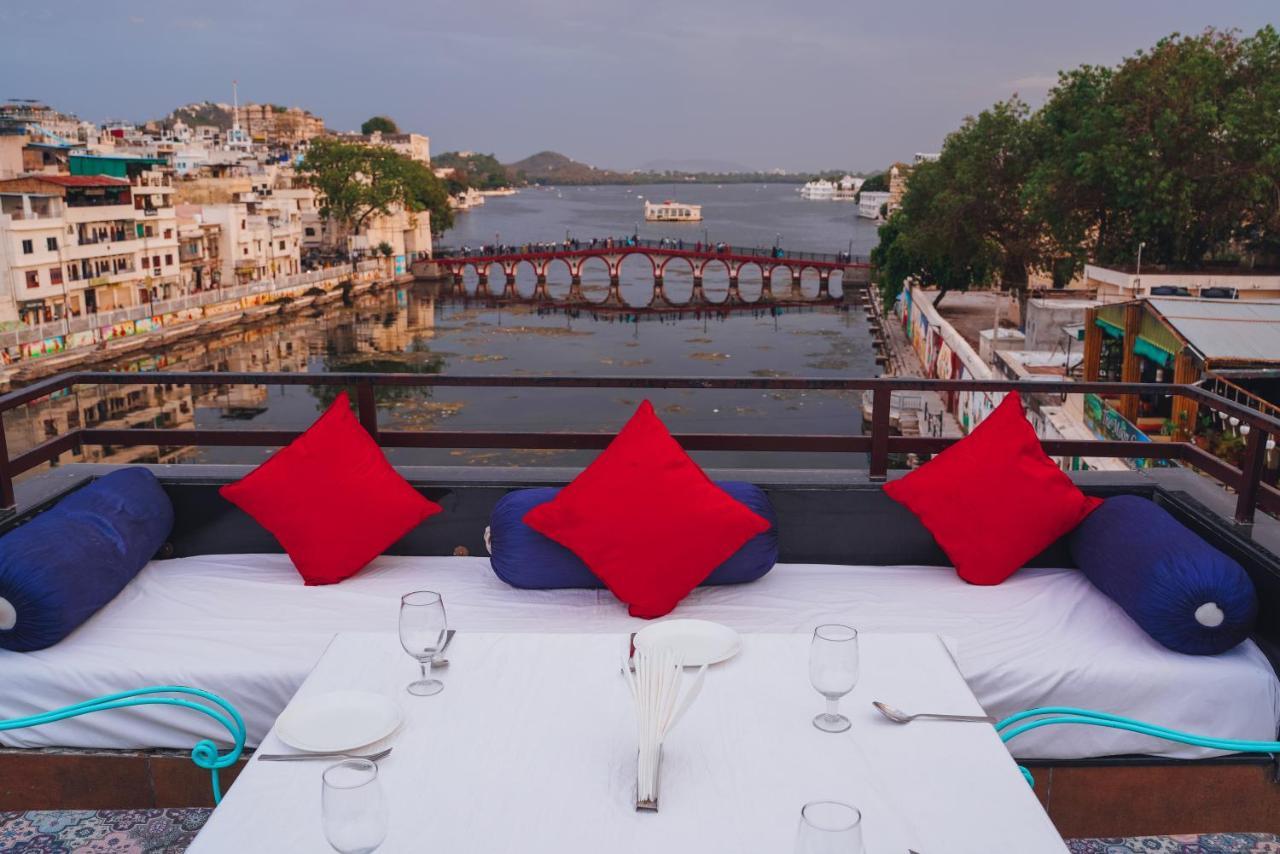 Hide-In Udaipur - A Lake View Boutique Hotel Luaran gambar