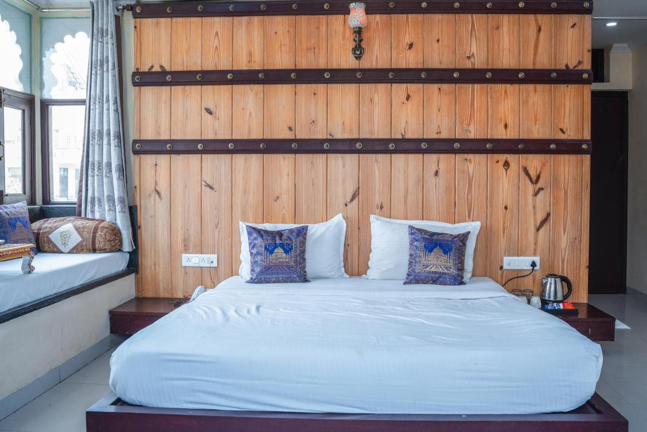 Hide-In Udaipur - A Lake View Boutique Hotel Luaran gambar